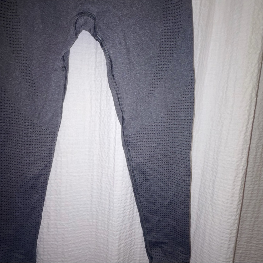 Gymshark Vital Seamless 2.0, Smokey Gray Marl, size medium - Picture 4 of 7